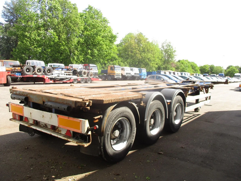 Wielton NS34P, container trailer , 3 ROR axle , Drum brakes , Air suspension - Полуприцеп-контейнеровоз/ Сменный кузов: фото 3 Wielton NS34P, container trailer , 3 ROR axle , Drum brakes , Air suspension - Полуприцеп-контейнеровоз/ Сменный кузов: фото 3