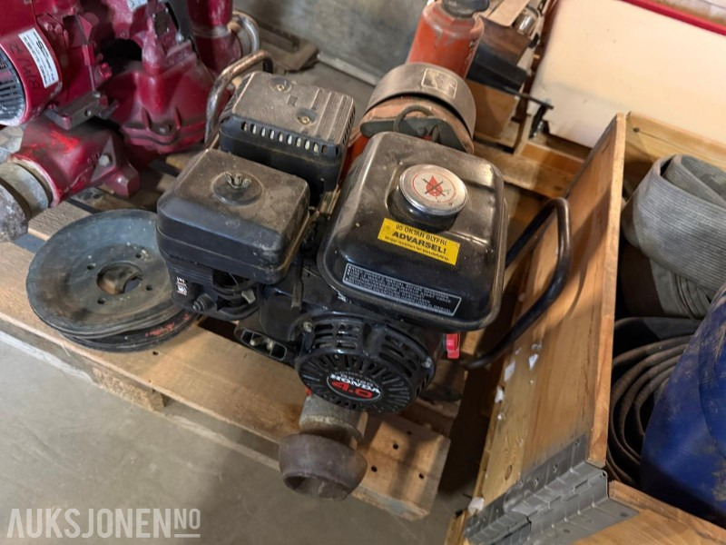 1900 Andre Membrannpumpe - Строительное оборудование: фото 1 1900 Andre Membrannpumpe - Строительное оборудование: фото 1