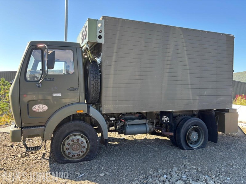 1980 Mercedes-Benz 1217 4X4 Allrad-Kipper Fahrgestell (AK/32) - Грузовик с закрытым кузовом: фото 1 1980 Mercedes-Benz 1217 4X4 Allrad-Kipper Fahrgestell (AK/32) - Грузовик с закрытым кузовом: фото 1