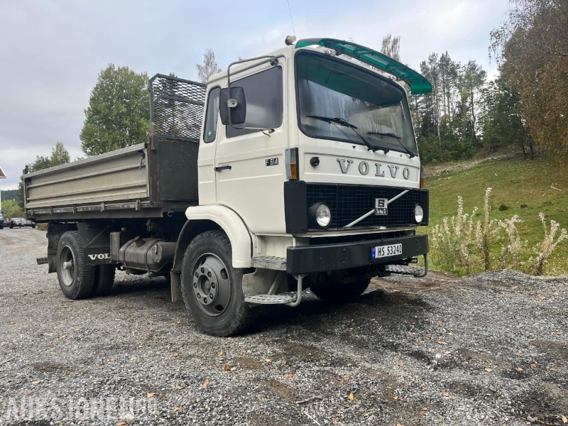 1983 Volvo F 614-4X2 TIPPBIL 143.000km MANGELLAPP - Самосвал: фото 1 1983 Volvo F 614-4X2 TIPPBIL 143.000km MANGELLAPP - Самосвал: фото 1