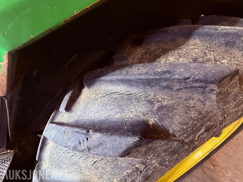 Трактор 1984 John Deere 1140 4576 timer m/ Pallegafler, Grusskuffe, Snøskuffe, Kjetting: фото 20