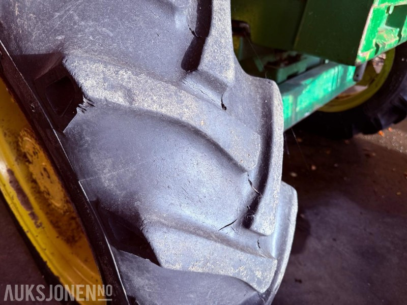 Трактор 1984 John Deere 1140 4576 timer m/ Pallegafler, Grusskuffe, Snøskuffe, Kjetting: фото 8