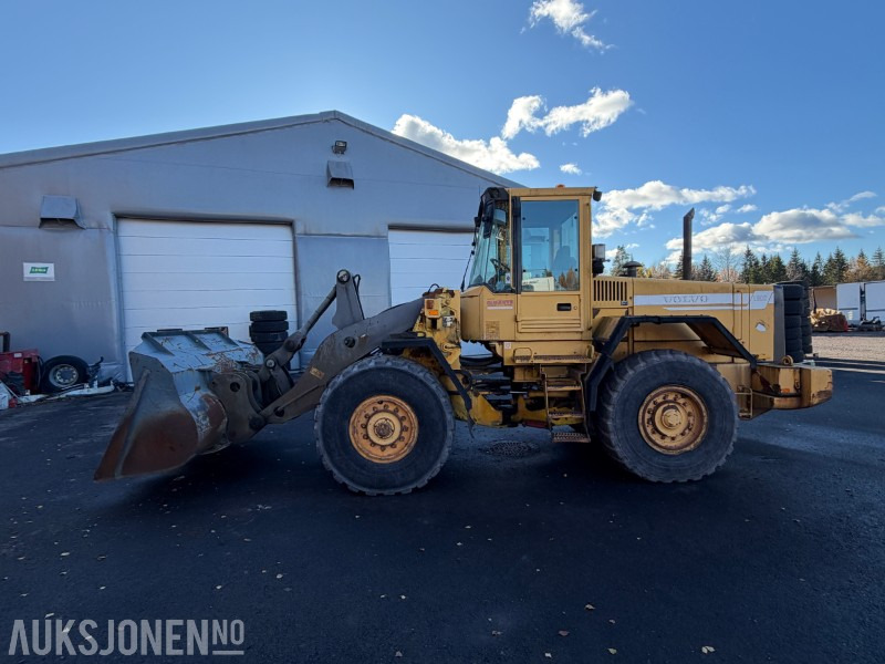1997 Volvo L90C hjullaster med skuff 250 cm - får ny sertifisering - Колёсный погрузчик: фото 3 1997 Volvo L90C hjullaster med skuff 250 cm - får ny sertifisering - Колёсный погрузчик: фото 3