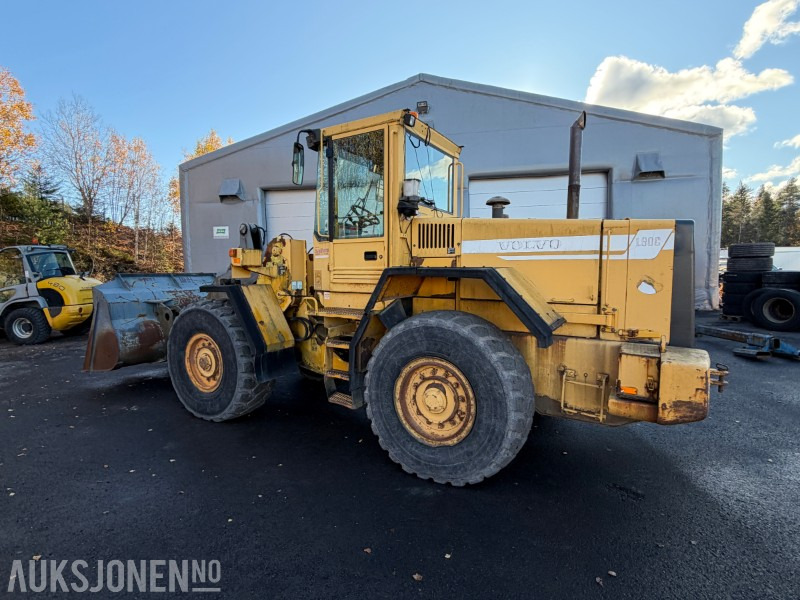 1997 Volvo L90C hjullaster med skuff 250 cm - får ny sertifisering - Колёсный погрузчик: фото 4 1997 Volvo L90C hjullaster med skuff 250 cm - får ny sertifisering - Колёсный погрузчик: фото 4