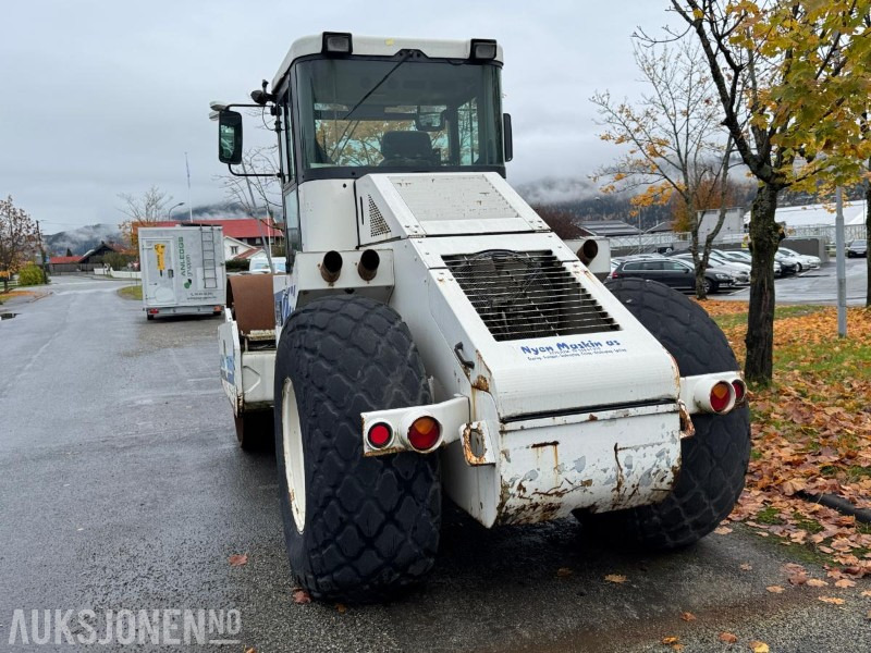 2001 AMMANN AC110-2T Vals / 2465 timer - Каток: фото 4 2001 AMMANN AC110-2T Vals / 2465 timer - Каток: фото 4