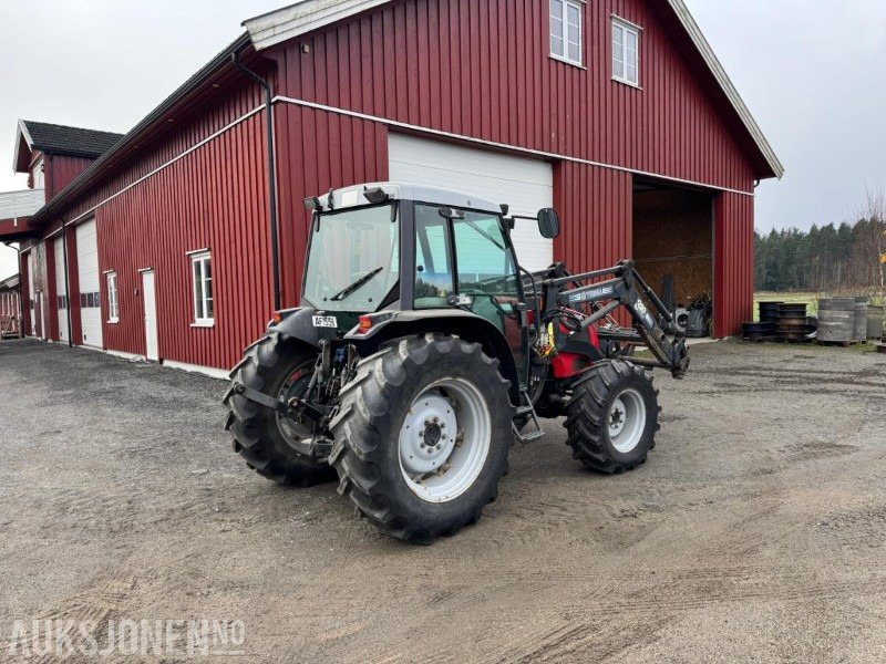 2001 Massey Ferguson 2230-4 m/Trima 320 Professional laster, 1171 timer, servicehistorikk, fremstår som godt vedlikeholdt - Трактор: фото 4 2001 Massey Ferguson 2230-4 m/Trima 320 Professional laster, 1171 timer, servicehistorikk, fremstår som godt vedlikeholdt - Трактор: фото 4