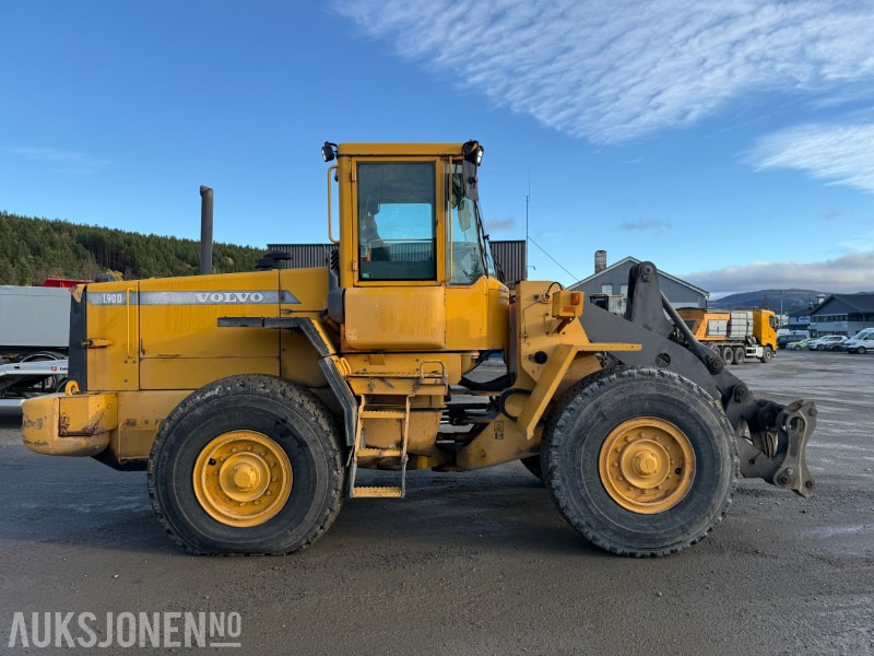 2001 Volvo L90D - 17 000kg - 8868t - Колёсный погрузчик: фото 4 2001 Volvo L90D - 17 000kg - 8868t - Колёсный погрузчик: фото 4