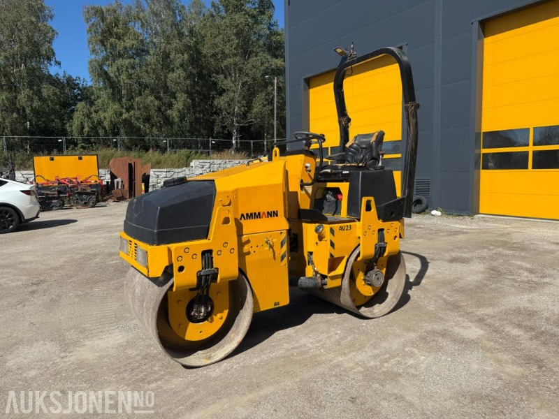 2003 AMMANN AV23 VALS. - Каток: фото 1 2003 AMMANN AV23 VALS. - Каток: фото 1