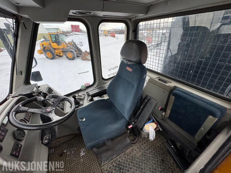 Внедорожный самосвал 2003 Moxy MT-25 6X6 Dumper: фото 18