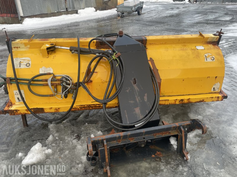 2003 Tellefsdal Feiekost 200 cm m/ hydraulisk og BM-feste - Строительное оборудование: фото 4 2003 Tellefsdal Feiekost 200 cm m/ hydraulisk og BM-feste - Строительное оборудование: фото 4