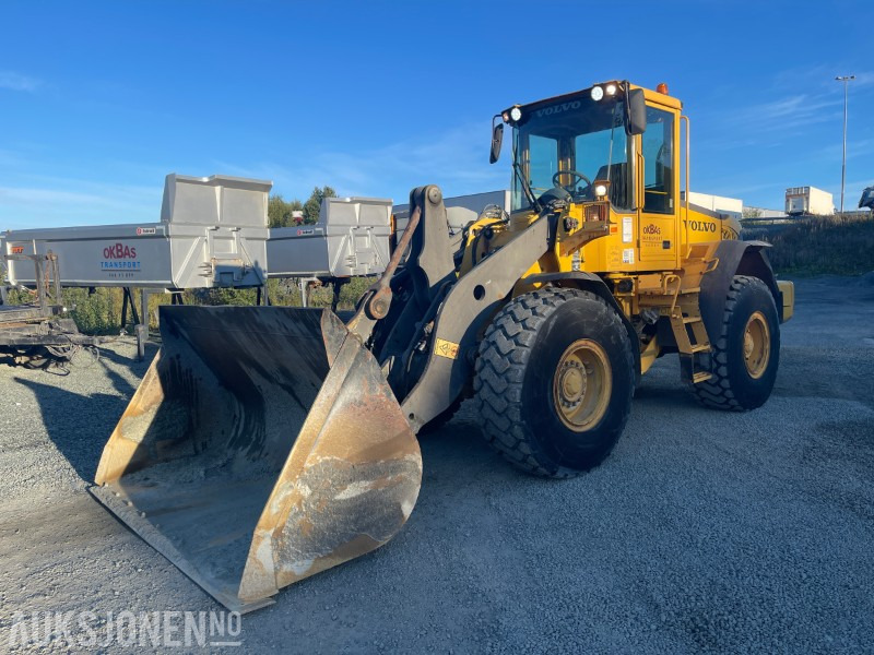 2003 Volvo L90E - Колёсный погрузчик: фото 1 2003 Volvo L90E - Колёсный погрузчик: фото 1