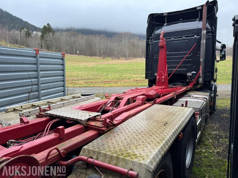 2006 Scania R470 krokbil / Rep.objekt - Крюковой мультилифт: фото 5 2006 Scania R470 krokbil / Rep.objekt - Крюковой мультилифт: фото 5