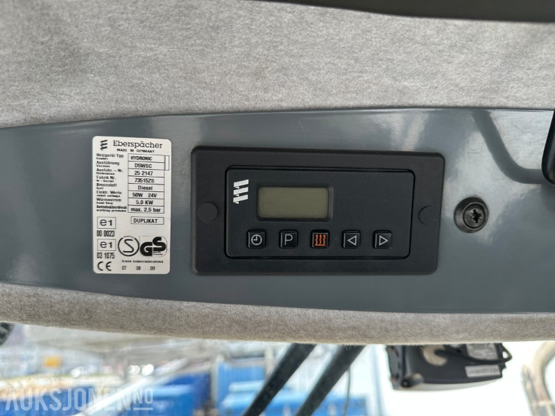 Экскаватор-погрузчик 2007 8600E LÄNNEN SKINNE/VEI GRAVELASTER M/PERSONLIFT, RAMMESTYRT - JERNBANE MASKIN: фото 11