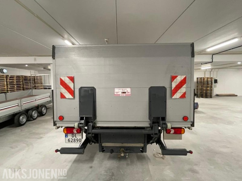 2007 RENAULT MIDLUM LASTEBIL - PLANBIL MED LIFT. KUN 95544 KM! - Грузовик бортовой/ Платформа: фото 5 2007 RENAULT MIDLUM LASTEBIL - PLANBIL MED LIFT. KUN 95544 KM! - Грузовик бортовой/ Платформа: фото 5