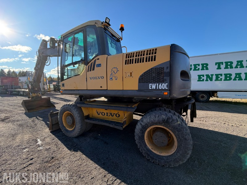 2008 Volvo EW160C Hjulgraver - Pusseskuff - Graveskuff S60 - Tilleggshydraulikk - Engcon tiltrotator - Экскаватор: фото 4 2008 Volvo EW160C Hjulgraver - Pusseskuff - Graveskuff S60 - Tilleggshydraulikk - Engcon tiltrotator - Экскаватор: фото 4