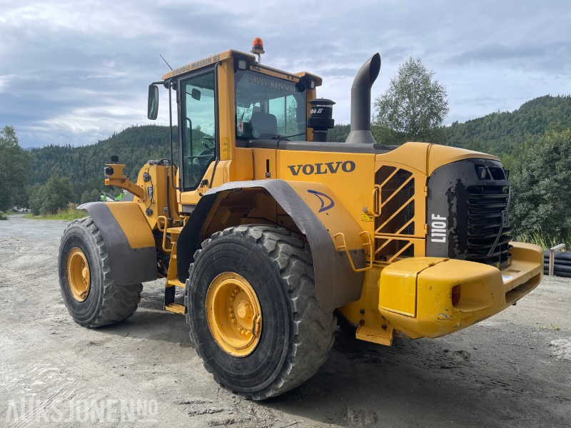 2008 Volvo L110F hjullaster med skuff - sentralsmøring - 3/4 funksjon-Skriver med vekt-kamera - ekstra lys - Колёсный погрузчик: фото 3 2008 Volvo L110F hjullaster med skuff - sentralsmøring - 3/4 funksjon-Skriver med vekt-kamera - ekstra lys - Колёсный погрузчик: фото 3