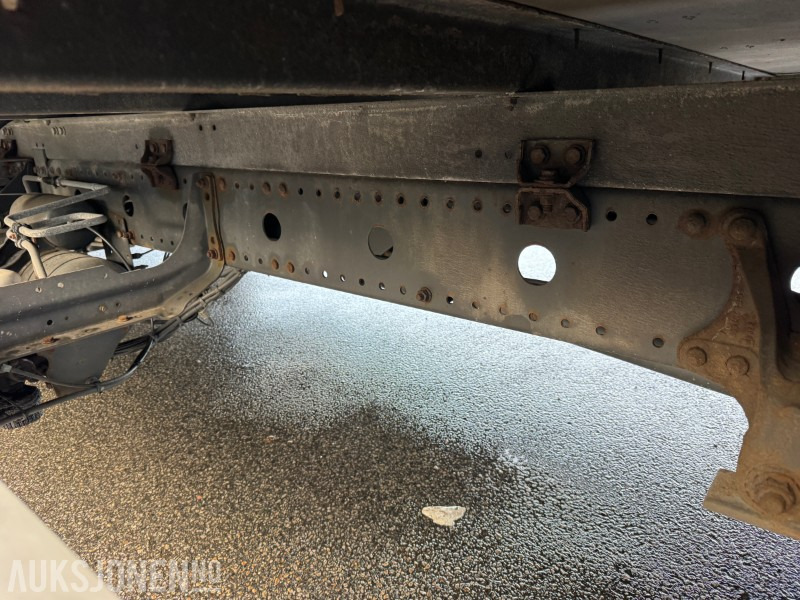 Грузовик с закрытым кузовом 2009 Mercedes-Benz ATEGO: фото 13