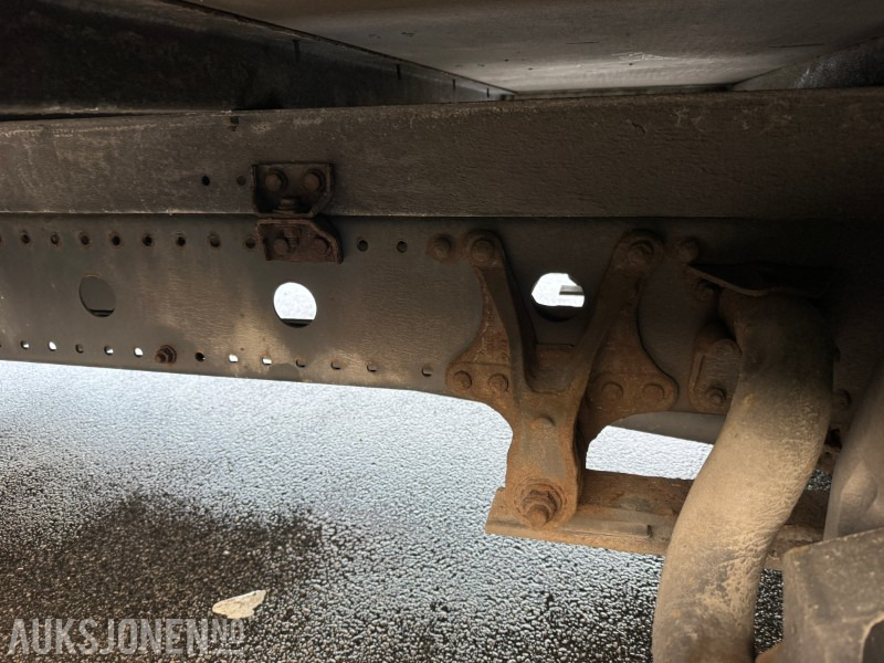 Грузовик с закрытым кузовом 2009 Mercedes-Benz ATEGO: фото 12