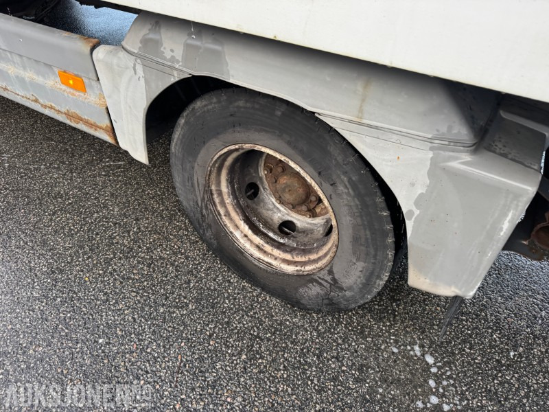 Грузовик с закрытым кузовом 2009 Mercedes-Benz ATEGO: фото 10