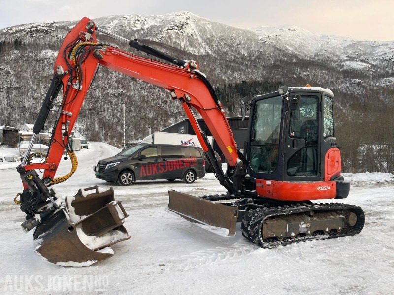 2012 Kubota KX057-4 Gravemaskin med tiltrotator, tre skuffer, kun 4408 timer - Экскаватор: фото 1 2012 Kubota KX057-4 Gravemaskin med tiltrotator, tre skuffer, kun 4408 timer - Экскаватор: фото 1