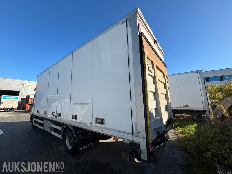 2012 VOLVO FL-290 SKAPBIL. FULL SIDEÅPNING OG ZEPRO BAKLØFT. 18PALLER - Грузовик с закрытым кузовом: фото 3 2012 VOLVO FL-290 SKAPBIL. FULL SIDEÅPNING OG ZEPRO BAKLØFT. 18PALLER - Грузовик с закрытым кузовом: фото 3