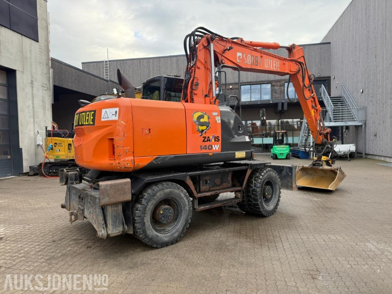 2014 Hitachi Zaxis 140W HJULGRAVER ENGCON TILTROTATOR SERVICEHISTORIKK SENTRALSMØRING. - Экскаватор: фото 5 2014 Hitachi Zaxis 140W HJULGRAVER ENGCON TILTROTATOR SERVICEHISTORIKK SENTRALSMØRING. - Экскаватор: фото 5