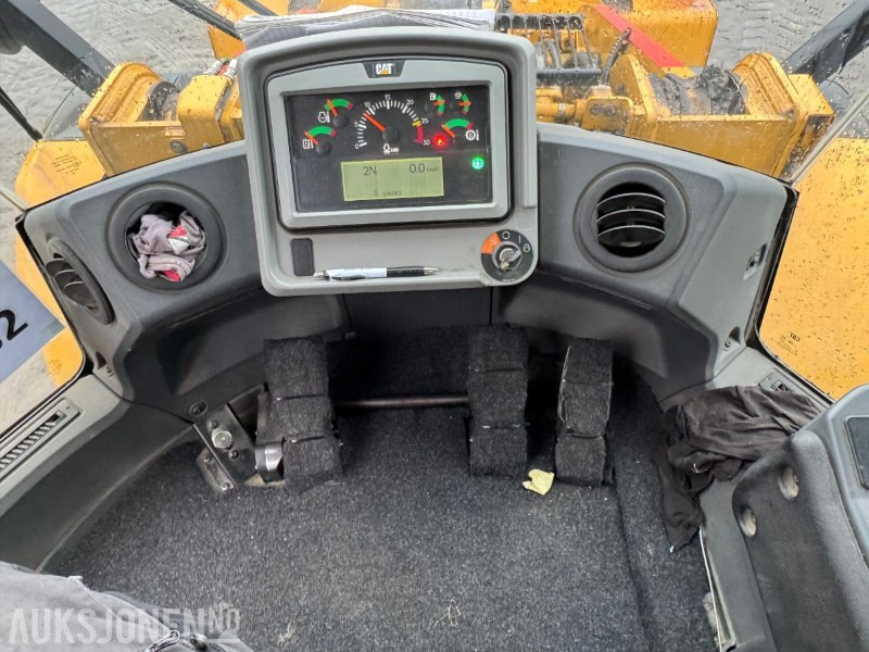 Колёсный погрузчик 2015 CAT 966M FOREST MACHINE HJULLASTER, VEKT, SENTRALSMØRING, FULL SERVICEHISTORIKK, SKUFFE: фото 25 Колёсный погрузчик 2015 CAT 966M FOREST MACHINE HJULLASTER, VEKT, SENTRALSMØRING, FULL SERVICEHISTORIKK, SKUFFE: фото 25