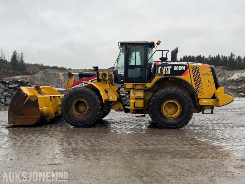 Колёсный погрузчик 2015 CAT 966M FOREST MACHINE HJULLASTER, VEKT, SENTRALSMØRING, FULL SERVICEHISTORIKK, SKUFFE: фото 8 Колёсный погрузчик 2015 CAT 966M FOREST MACHINE HJULLASTER, VEKT, SENTRALSMØRING, FULL SERVICEHISTORIKK, SKUFFE: фото 8