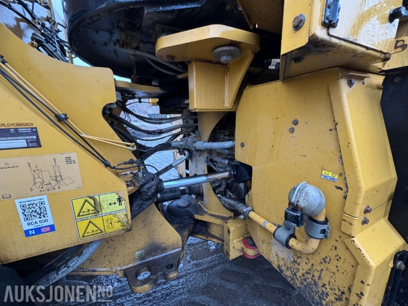 Колёсный погрузчик 2015 CAT 966M FOREST MACHINE HJULLASTER, VEKT, SENTRALSMØRING, FULL SERVICEHISTORIKK, SKUFFE: фото 43 Колёсный погрузчик 2015 CAT 966M FOREST MACHINE HJULLASTER, VEKT, SENTRALSMØRING, FULL SERVICEHISTORIKK, SKUFFE: фото 43