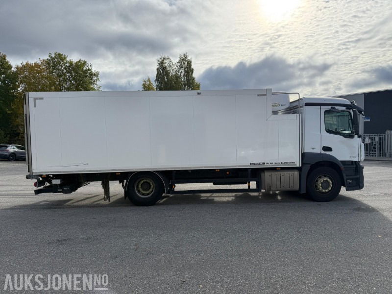 2015 Mercedes-Benz ANTOS 1830 skapbil, baklem, kjøling, fjernkontroll, ryggekamera, 360, lav KM - Грузовик с закрытым кузовом: фото 4 2015 Mercedes-Benz ANTOS 1830 skapbil, baklem, kjøling, fjernkontroll, ryggekamera, 360, lav KM - Грузовик с закрытым кузовом: фото 4