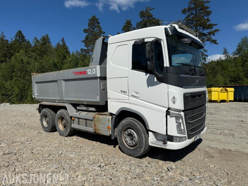 2015 VOLVO FH540 TIPPBIL SERVICEHISTORIKK ZETTERBERG PÅBYGG. - Самосвал: фото 2 2015 VOLVO FH540 TIPPBIL SERVICEHISTORIKK ZETTERBERG PÅBYGG. - Самосвал: фото 2