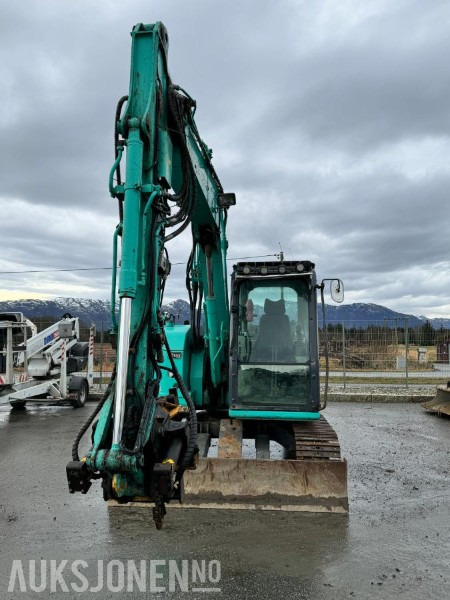 2016 Kobelco SK75SR-3E - 8 tonns gravemaskin - Tiltrotator - Pusskuffe - Bunkringspumpe - sentralsmøring - Sertifisert - Экскаватор: фото 2 2016 Kobelco SK75SR-3E - 8 tonns gravemaskin - Tiltrotator - Pusskuffe - Bunkringspumpe - sentralsmøring - Sertifisert - Экскаватор: фото 2