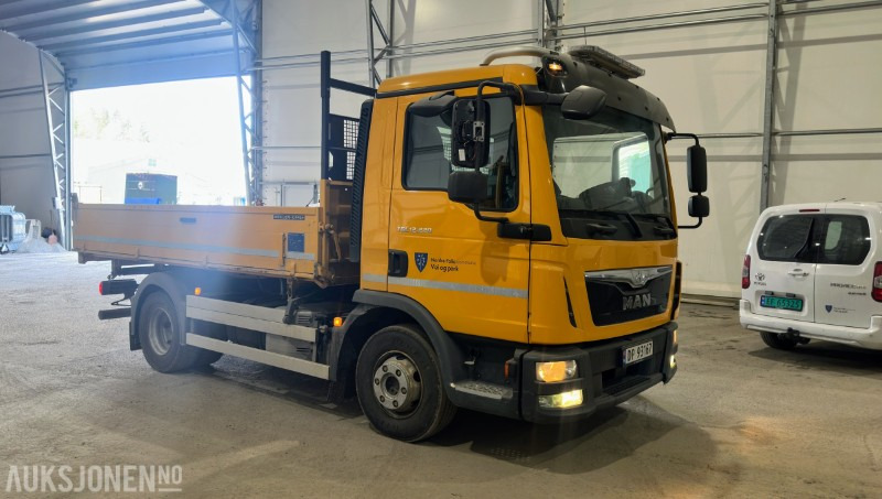 2016 MAN TGL 12.220 4X2 Lastebil med plan | 3-veis tipp | Kun 32 163 km | EU-godkjent til 02/2026 - Грузовик бортовой/ Платформа: фото 3 2016 MAN TGL 12.220 4X2 Lastebil med plan | 3-veis tipp | Kun 32 163 km | EU-godkjent til 02/2026 - Грузовик бортовой/ Платформа: фото 3