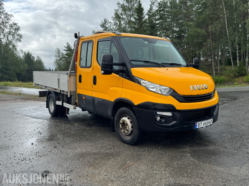 2017 Iveco Daily dobbelkabin m/kran, Webasto, innredning, inverter og vinterhjul - Грузовик бортовой/ Платформа: фото 3 2017 Iveco Daily dobbelkabin m/kran, Webasto, innredning, inverter og vinterhjul - Грузовик бортовой/ Платформа: фото 3