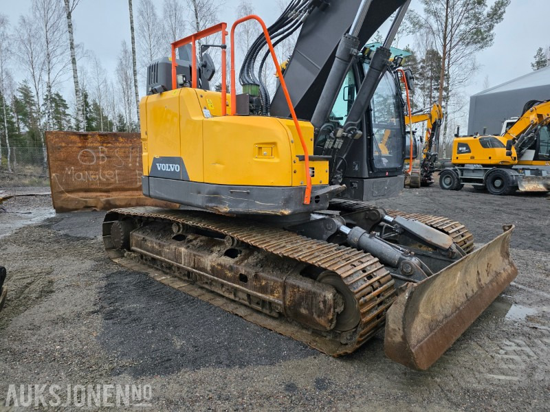2018 Volvo ECR235EL 27 T gravemaskin rototilt med grip 7876 Timer - Экскаватор: фото 4 2018 Volvo ECR235EL 27 T gravemaskin rototilt med grip 7876 Timer - Экскаватор: фото 4