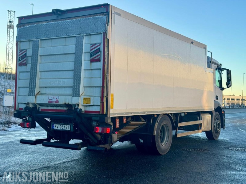 2019 Mercedes-Benz Antos 1824 4x2 - Skapbil m/kjøl og lift – Eu-godkjent til 05/26 - Km: 146689 - Грузовик с закрытым кузовом: фото 3 2019 Mercedes-Benz Antos 1824 4x2 - Skapbil m/kjøl og lift – Eu-godkjent til 05/26 - Km: 146689 - Грузовик с закрытым кузовом: фото 3