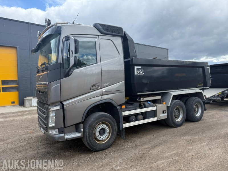 2019 VOLVO FH500 TIPPBIL SERVICEHISTORIKK LAV KM 6X4 EURO 6 - Самосвал: фото 1 2019 VOLVO FH500 TIPPBIL SERVICEHISTORIKK LAV KM 6X4 EURO 6 - Самосвал: фото 1