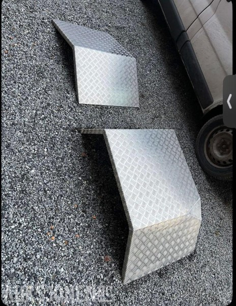 2020 4 stk - Volvo Hjulgraver aluskjermer - Экскаватор: фото 1 2020 4 stk - Volvo Hjulgraver aluskjermer - Экскаватор: фото 1