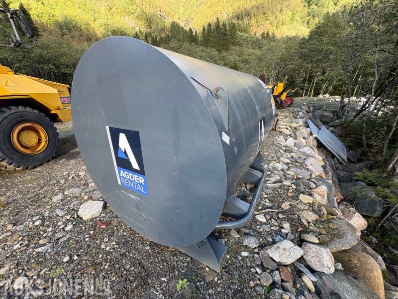 2021 Fuel Proof 4500 liter dobbelvegget dieseltank med pumpeanlegg - Строительное оборудование: фото 2 2021 Fuel Proof 4500 liter dobbelvegget dieseltank med pumpeanlegg - Строительное оборудование: фото 2