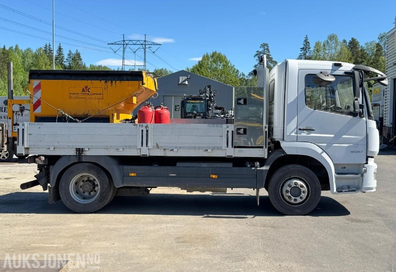 2021 Mercedes-Benz Atego 1530 lappebil/asfaltcontainer/hengsrød plan/adaptiv cruisecontrol/kamera - Грузовик бортовой/ Платформа: фото 4 2021 Mercedes-Benz Atego 1530 lappebil/asfaltcontainer/hengsrød plan/adaptiv cruisecontrol/kamera - Грузовик бортовой/ Платформа: фото 4