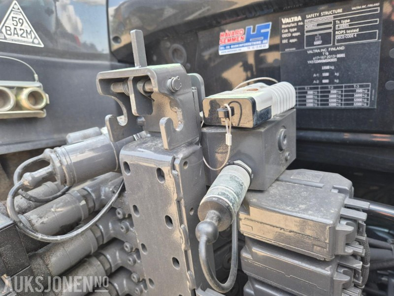 Трактор 2021 Valtra T 234 VERSU med laster og front hydraulikk / PTO: фото 47 Трактор 2021 Valtra T 234 VERSU med laster og front hydraulikk / PTO: фото 47