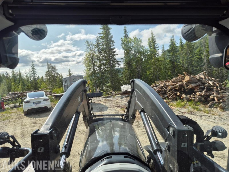 Трактор 2021 Valtra T 234 VERSU med laster og front hydraulikk / PTO: фото 30 Трактор 2021 Valtra T 234 VERSU med laster og front hydraulikk / PTO: фото 30