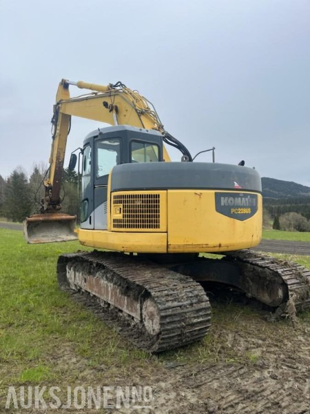 Komatsu PC228US 2006 modell, 14.000 arbeidstimer, hydraulisk skuffe, Hurtigkobling - Экскаватор: фото 1 Komatsu PC228US 2006 modell, 14.000 arbeidstimer, hydraulisk skuffe, Hurtigkobling - Экскаватор: фото 1