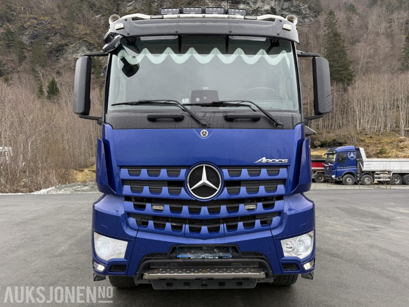 Mercedes-Benz Arocs 3252 – 2020-modell, 520 hk, Zetterbergs dumperkasse - Самосвал: фото 2 Mercedes-Benz Arocs 3252 – 2020-modell, 520 hk, Zetterbergs dumperkasse - Самосвал: фото 2