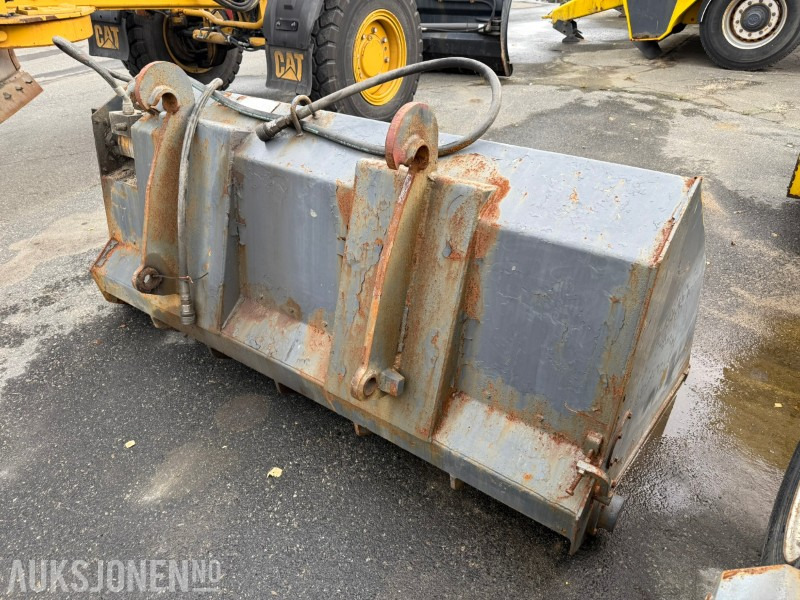 2003 Holms SSH-1600 Strøskuffe m/ BM feste - Навесное оборудование для Строительной техники: фото 3 2003 Holms SSH-1600 Strøskuffe m/ BM feste - Навесное оборудование для Строительной техники: фото 3