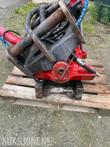 2012 Indexator RT60B S70/S70 Tiltrotator - Навесное оборудование для Строительной техники: фото 1 2012 Indexator RT60B S70/S70 Tiltrotator - Навесное оборудование для Строительной техники: фото 1