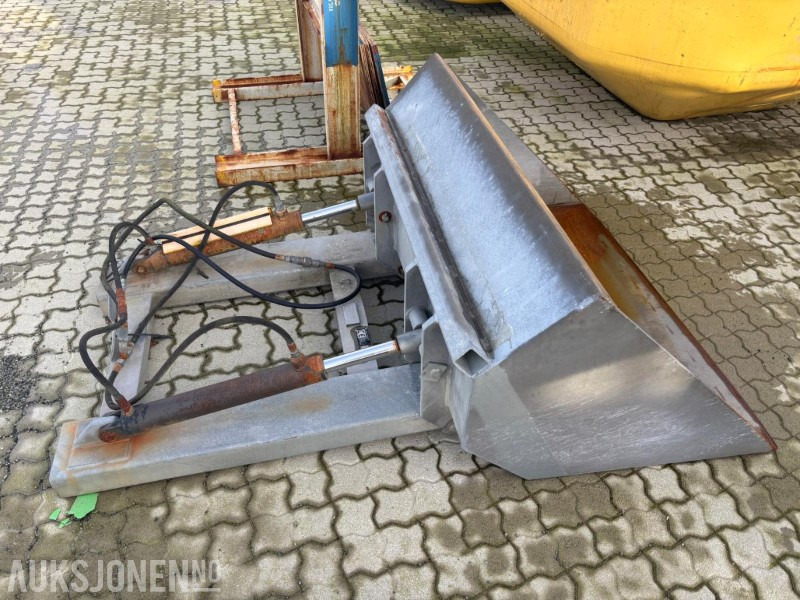 2012 WHEEL & FORKS GALVANISERT HYDRAULISK SKUFFE TIL TRUCK / HJULLASTER MED GAFFLER - Навесное оборудование для Строительной техники: фото 4 2012 WHEEL & FORKS GALVANISERT HYDRAULISK SKUFFE TIL TRUCK / HJULLASTER MED GAFFLER - Навесное оборудование для Строительной техники: фото 4
