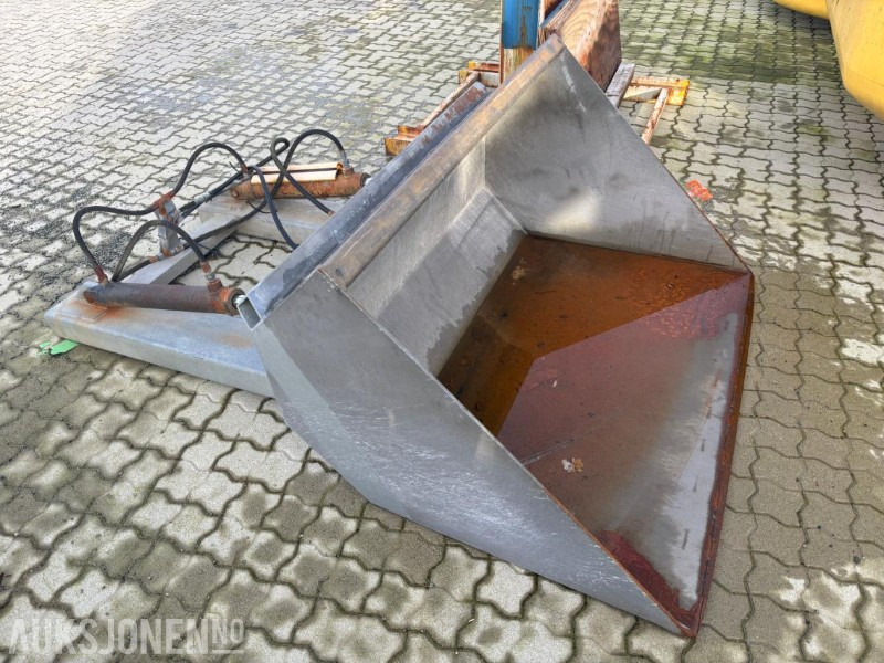 2012 WHEEL & FORKS GALVANISERT HYDRAULISK SKUFFE TIL TRUCK / HJULLASTER MED GAFFLER - Навесное оборудование для Строительной техники: фото 1 2012 WHEEL & FORKS GALVANISERT HYDRAULISK SKUFFE TIL TRUCK / HJULLASTER MED GAFFLER - Навесное оборудование для Строительной техники: фото 1