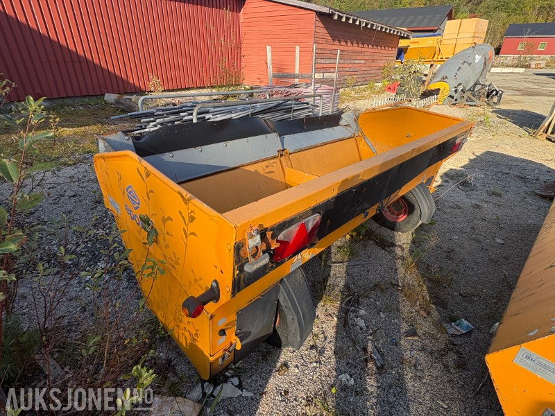 2015 Epoke TKB12-280 Sand- og saltspreder - Навесное оборудование для Строительной техники: фото 3 2015 Epoke TKB12-280 Sand- og saltspreder - Навесное оборудование для Строительной техники: фото 3