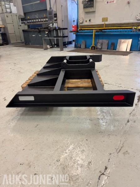 2025 Avrettingsbjelke for gravemaskin - S50 feste - Bredde 2000 mm - Навесное оборудование для Строительной техники: фото 4 2025 Avrettingsbjelke for gravemaskin - S50 feste - Bredde 2000 mm - Навесное оборудование для Строительной техники: фото 4